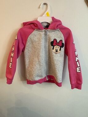 4-30$ Disney minie mouse sweat-shirt 4 years